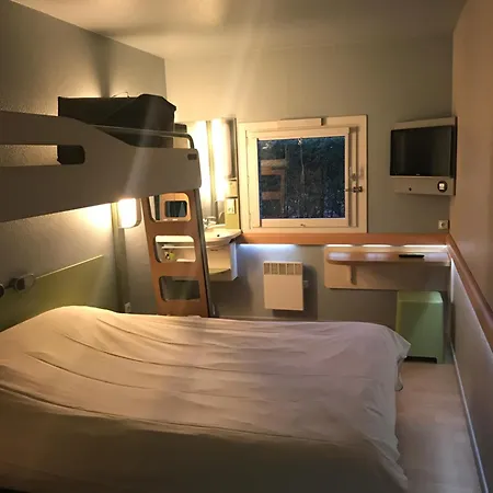 Ibis Budget Adam 2*
