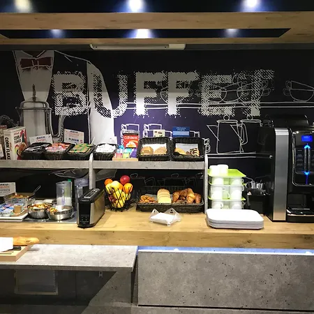 Ibis Budget Adam מלון 2*