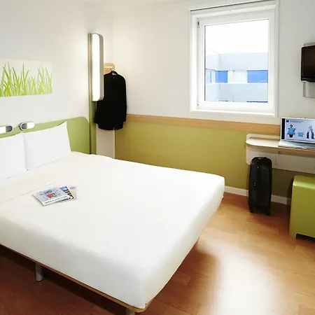 Ibis Budget Adam