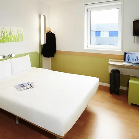 Ibis Budget Adam LʼIsle-Adam