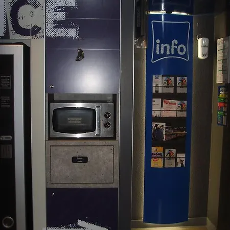 酒店 亚当岛宜必思酒店 2*