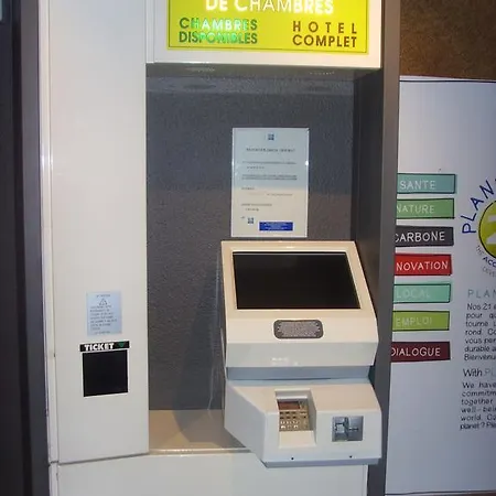 酒店 亚当岛宜必思酒店