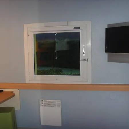 Ibis Budget Adam 2*