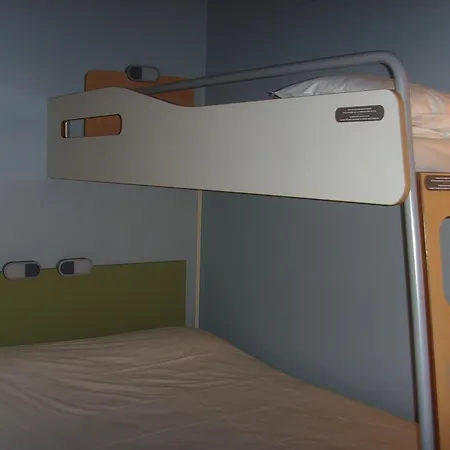 Ibis Budget Adam Hotel