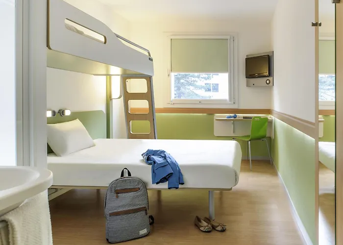 호텔 Ibis Budget Adam 2*