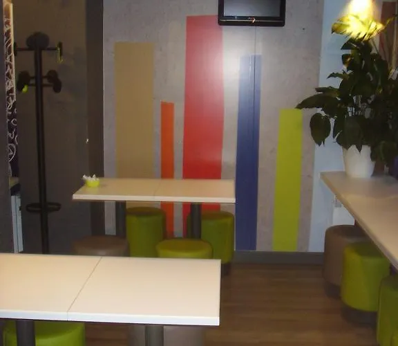 Ibis Budget Adam Hotel 2*